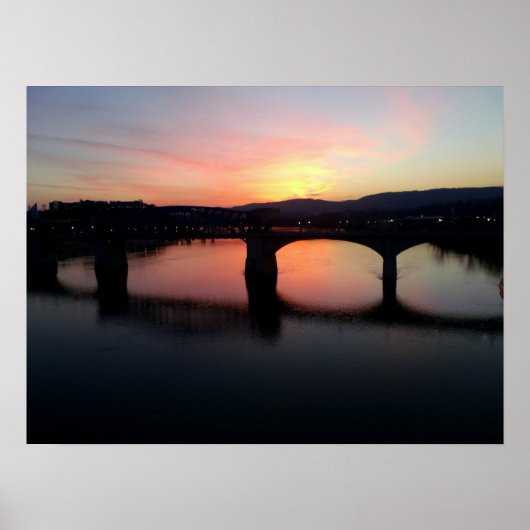 Chattanooga Sunset on Water Poster (Voorkant)