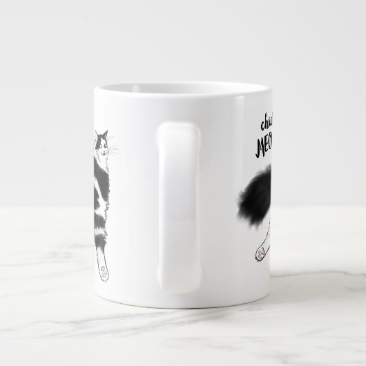 Check Meowt. Funny Black and White Cat Sploot Grote Koffiekop (Achterkant)