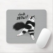Check Meowt. Funny Black and White Cat Sploot Muismat (Met muis)