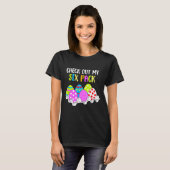 Check Out My Six Pack Funny Easter Egg Abs Workout T-shirt (Voorkant volledig)