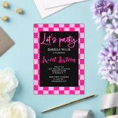Checker licht heet roze zwart Lets party Sweet 16 Acryl Uitnodigingen (Insitu (Huwelijk))