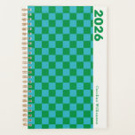 Checkerboard Blue Green Retro Gepersonaliseerd 202 Planner<br><div class="desc">Blijf georganiseerd in stijl met deze retro-geïnspireerde dambord blauw en groen gepersonaliseerde 2025 planner! Het gedurfde dambordpatroon voegt een leuke, nostalgische sfeer toe, terwijl de koele blauwe en groene tinten een frisse, moderne twist brengen. Perfect om je schema onder controle te houden, deze planner combineert functionaliteit met een speels ontwerp....</div>