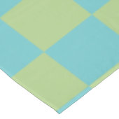 Checkerboard Checkered Pattern in Blue en Green Tafelkleed (Gekanteld)