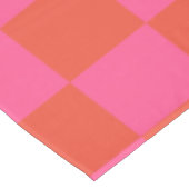 Checkerboard Checkered Pattern in Pink and Oranje Tafelkleed (Gekanteld)