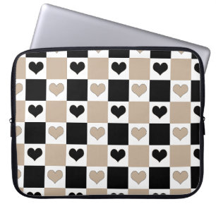 Checkerboard Harten in Taupe, Zwart en Wit Laptop Sleeve