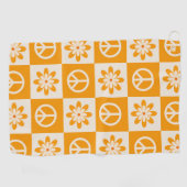 Checkered Orange Groovy Flowers and Peace Signs  Golfhanddoek (Horizontaal)