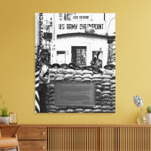 Checkpoint Charlie Berlin Canvas Afdruk (Insitu (Woonkamer))