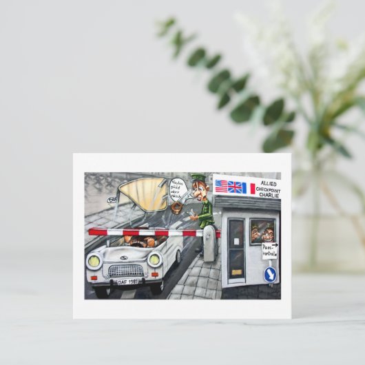 Checkpoint Charlie, Berlin, Cartoon Briefkaart (Staand voorkant)