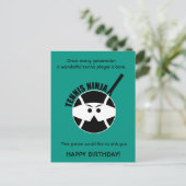 Cheeky green Tennis 🎾 Ninja Happy Birthday Postca Briefkaart (Staand voorkant)