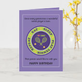 Cheeky Happy Birthday, paarse 🎾Tennisverjaardag � Kaart (Gele Bloem)