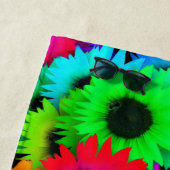 Cheerful Array of Colorful Sunflower Strandlaken (In situ)