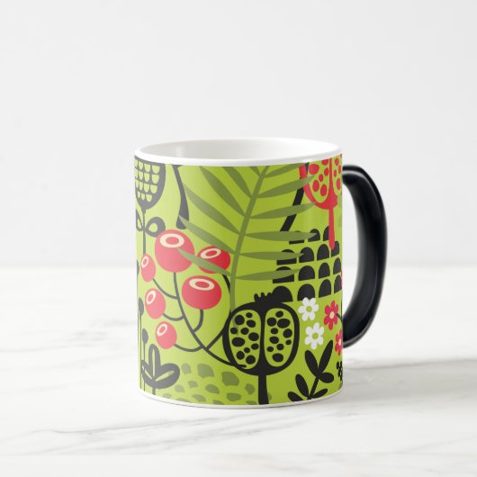 Cheerful Bird in a Lush Garden Mug Magische Mok (Voorkant rechts)