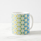 Cheerful Blue Yellow Patterterted Koffiemok (Voorkant rechts)