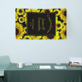 Cheerful Bright Yellow Sunflower - Spandoek (Beurs)