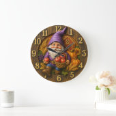 Cheerful gnome with apple basket harvest grote klok (Huis)