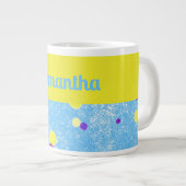 Cheerful Personalized Polka Dots on Blue Jumbo Grote Koffiekop (Voorkant rechts)