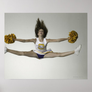 Cheerleader doet spleten in de lucht poster
