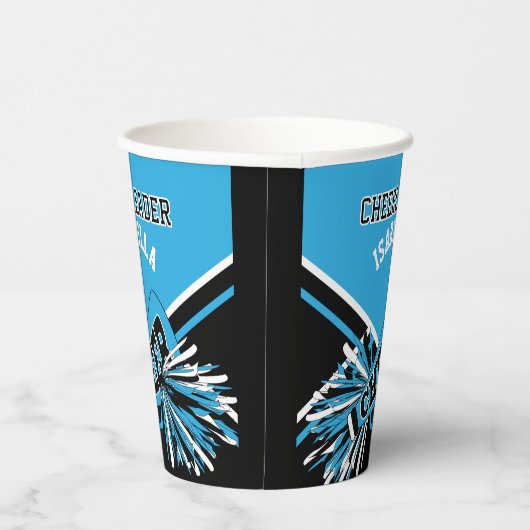 Cheerleader in blauw, zwart en wit papieren bekers (Rechts)