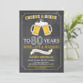 Cheers and Beers 80th Birthday Invitation Card Kaart (Staand voorkant)
