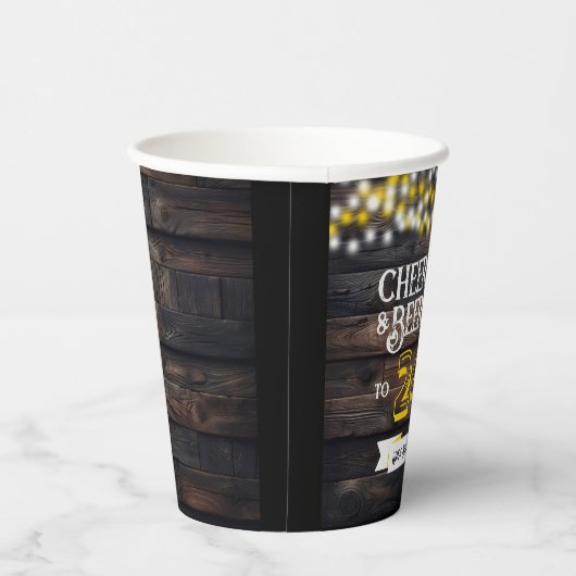 Cheers and Beers to 24 Years Rustic Birthday Papieren Bekers (Rechts)