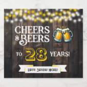 Cheers and Beers to 28 Years Rustic Birthday Bier Etiket (Enkel label)