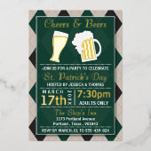 Cheers & Beers Trendy St. Patrick's Day Party Real Folie Uitnodiging (Voorkant)