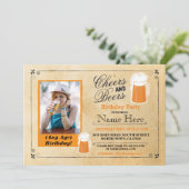 Cheers & Beers Verjaardagsfeest Bier Foto Uitnodig Kaart (Staand voorkant)