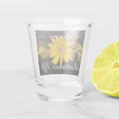 Cheers & Bottomes Up Yellow Sunflower op zwart Shot Glas (Achterkant)