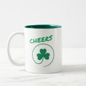 Cheers Clover Shamrock Irish Green St Patricks Day Tweekleurige Koffiemok (Links)