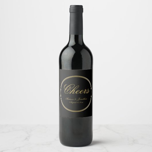 Cheers Elegant Black Gold Calligraphy Wedding Wijn Etiket (Voorkant)