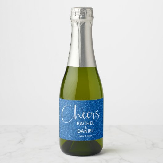 Cheers Faux BLUE GLITTER Wedding Mini Sparkling Wijnetiket (Voorkant)