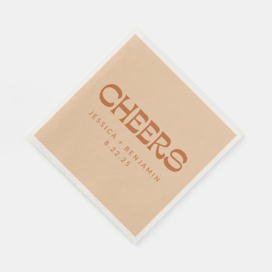 Cheers Groovy Terracotta Sand Custom Names Wedding Servet (Hoek)