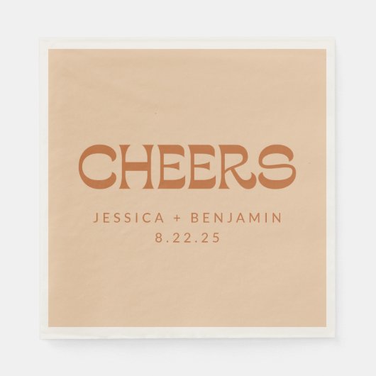 Cheers Groovy Terracotta Sand Custom Names Wedding Servet (Voorkant)