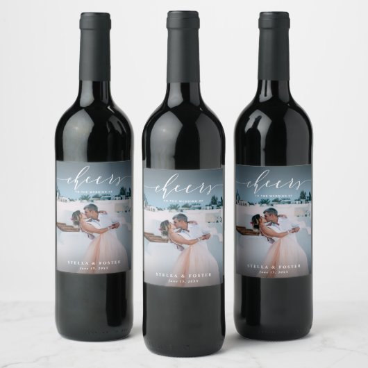 Cheers Stylish White Script Photo Wedding Wijn Etiket (Flessen)