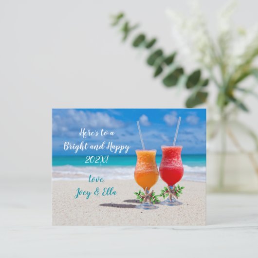 Cheers to New Year Holiday Beach Drink Briefkaart (Staand voorkant)