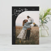 Cheers To The New Year Black Curved Frame Photo Feestdagenkaart (Staand voorkant)