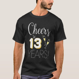 Cheers tot 13 jaar gehuwde paarse champagne t-shirt