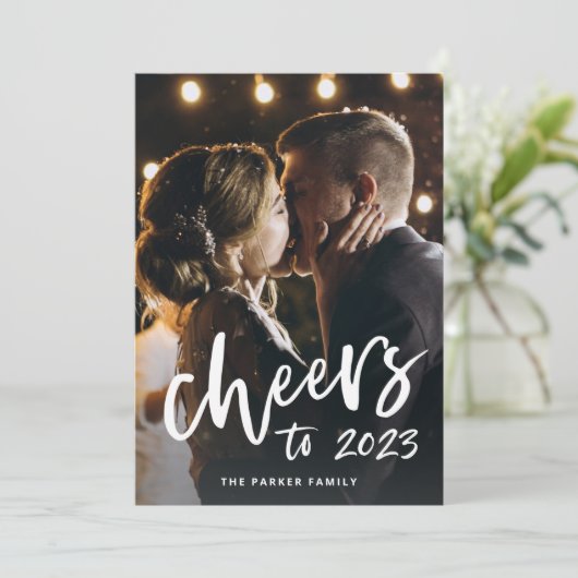 Cheers tot 2023 | Nieuw jaar Casual script Feestdagenkaart (Staand voorkant)