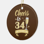 Cheers tot 34 jaar Jubileum met champagne-bruiloft Keramisch Ornament (Links)