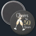 Cheers tot 50 jaar 50 jaar 50 jaar 50 jaar 2010 50 magneet<br><div class="desc">Cheers tot 50 jaar 50e verjaardag Team Dinking Family Design Gift Circle Magnet Classic Collectie.</div>