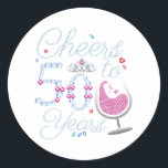 Cheers tot 50 jaar 50e verjaardag ronde sticker<br><div class="desc">Cheers tot 50 jaar 50e verjaardag Team Dinking Family Design Classic Round Sticker Classic Collectie.</div>