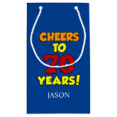 Cheers tot 70 jaar persoonlijke 70e verjaardag klein cadeauzakje (Achterkant)