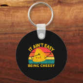 Cheese It Aint Easy Being Cheesy Funny Graphic Kid Sleutelhanger (Voorkant)