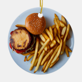 Cheeseburger en friet Flirty Keramisch Ornament