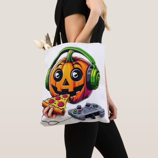 Cheesy Halloween Vibes: pompoen geniet van pizza Tote Bag (Dichtbij)