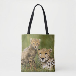 Cheetah, Acinonyx jubatus, met welp Tote Bag