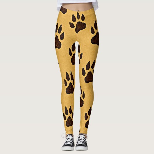 Cheetah Footprint Leggings – “Run Wild in Style” (Voorkant)