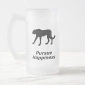 Cheetah jaagt geluk na matglas bierpul (Links)