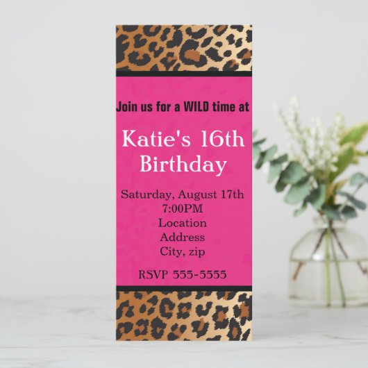 Cheetah Leopard Print Hot Pink Party uitnodiging (Staand voorkant)