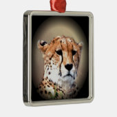Cheetah Portret van Volle Maan: Natuur's Grace Metalen Ornament (Rechts)